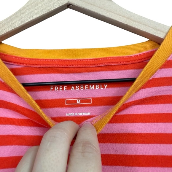 Striped Colorblock Tee - Picture 4 of 6